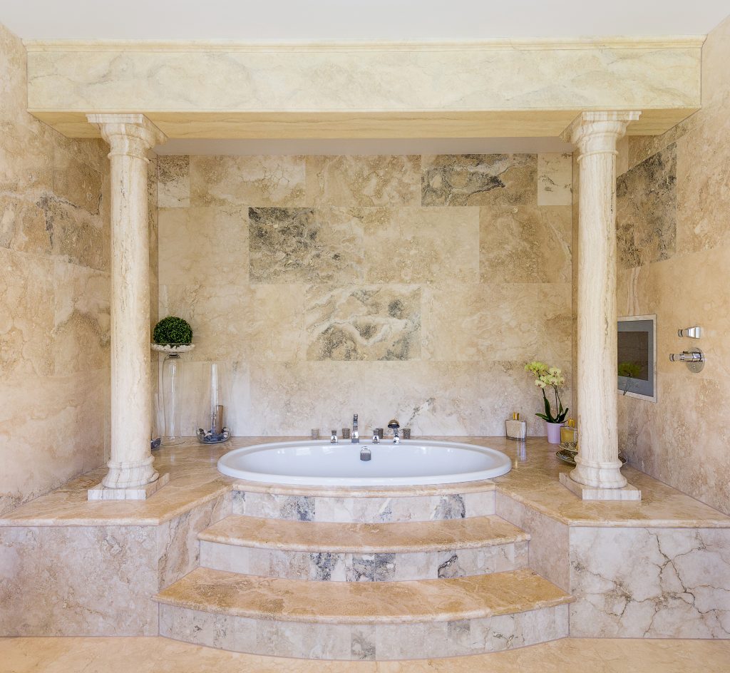 Castlefield House, Convent Road, Delgany, Co. Wicklow -Bathroom