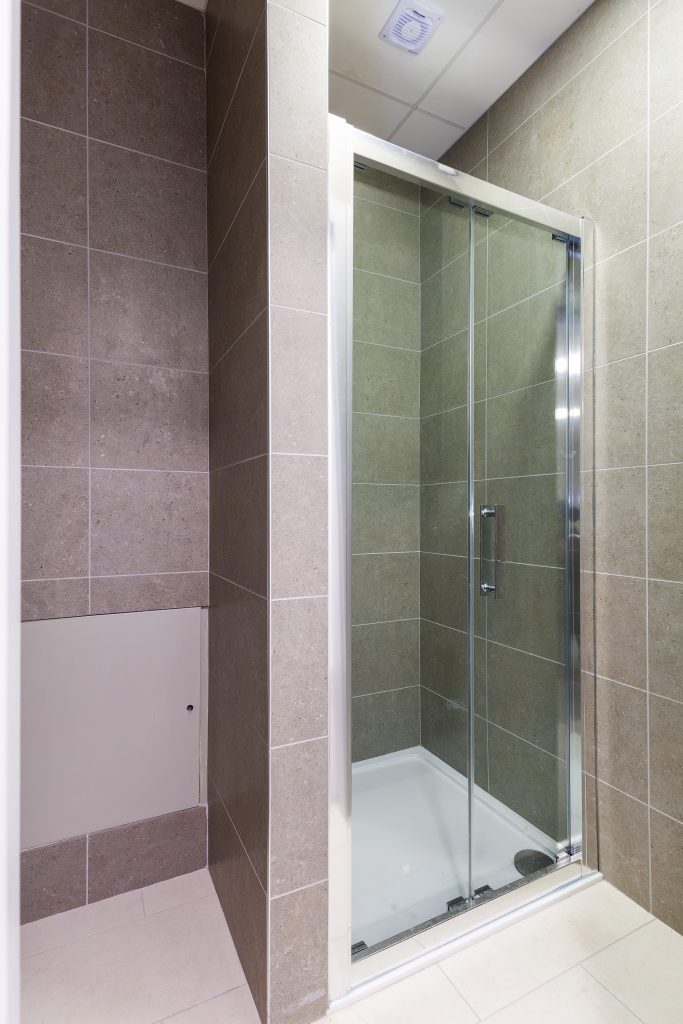 1 Albert Terrace, Albert Place West, Dublin 2 - shower facilities