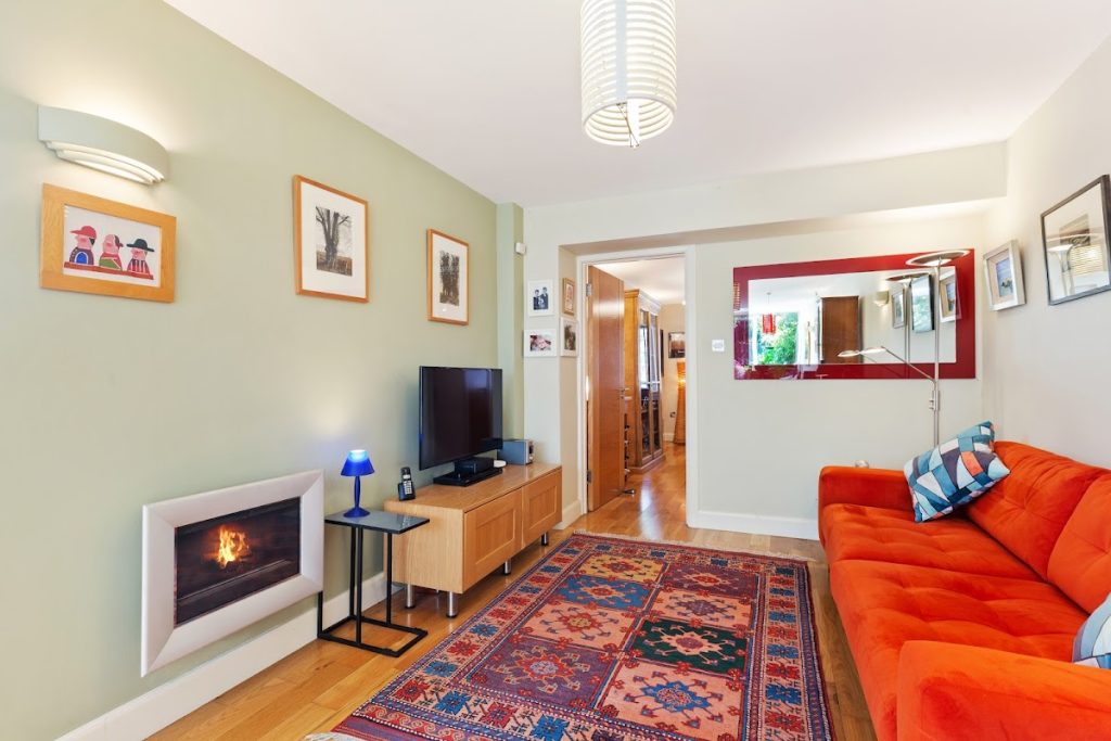 59 Herbert Lane Dublin 2 house for sale - living room 2