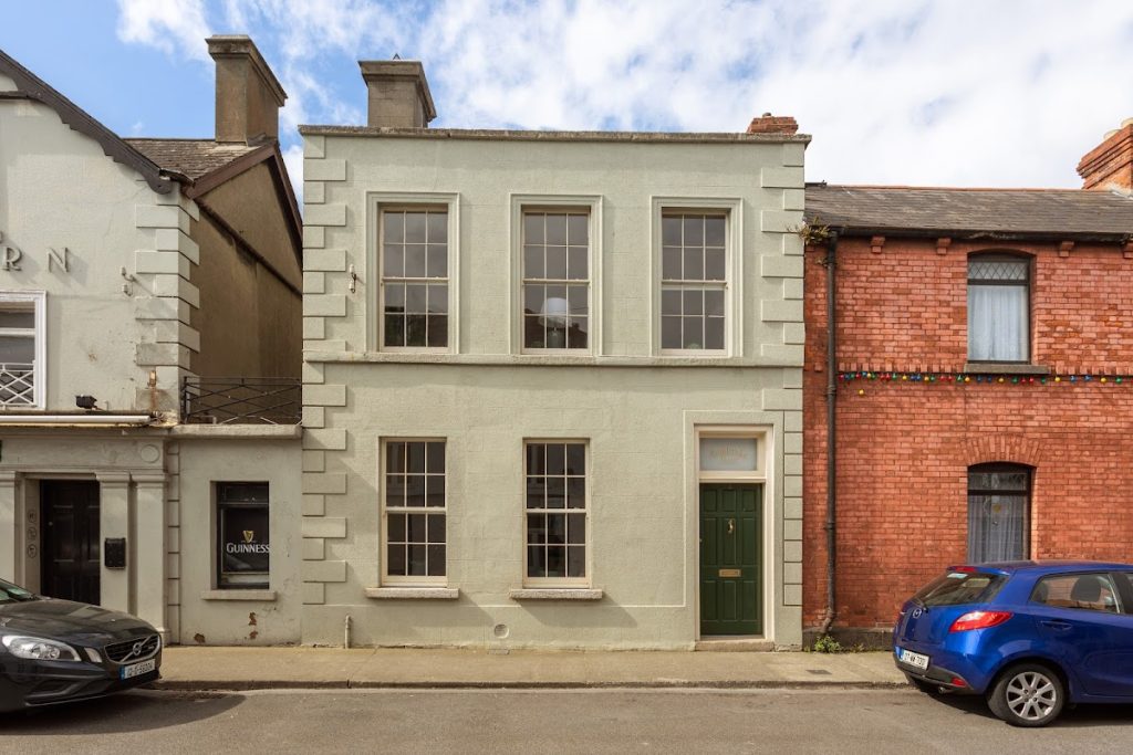 Pembroke House, 5 Bath Street, Irishtown, Dublin 4