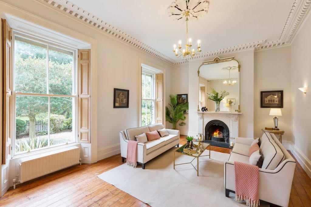 4 Willow Bank, Monkstown, Co. Dublin - sitting room with fireplace