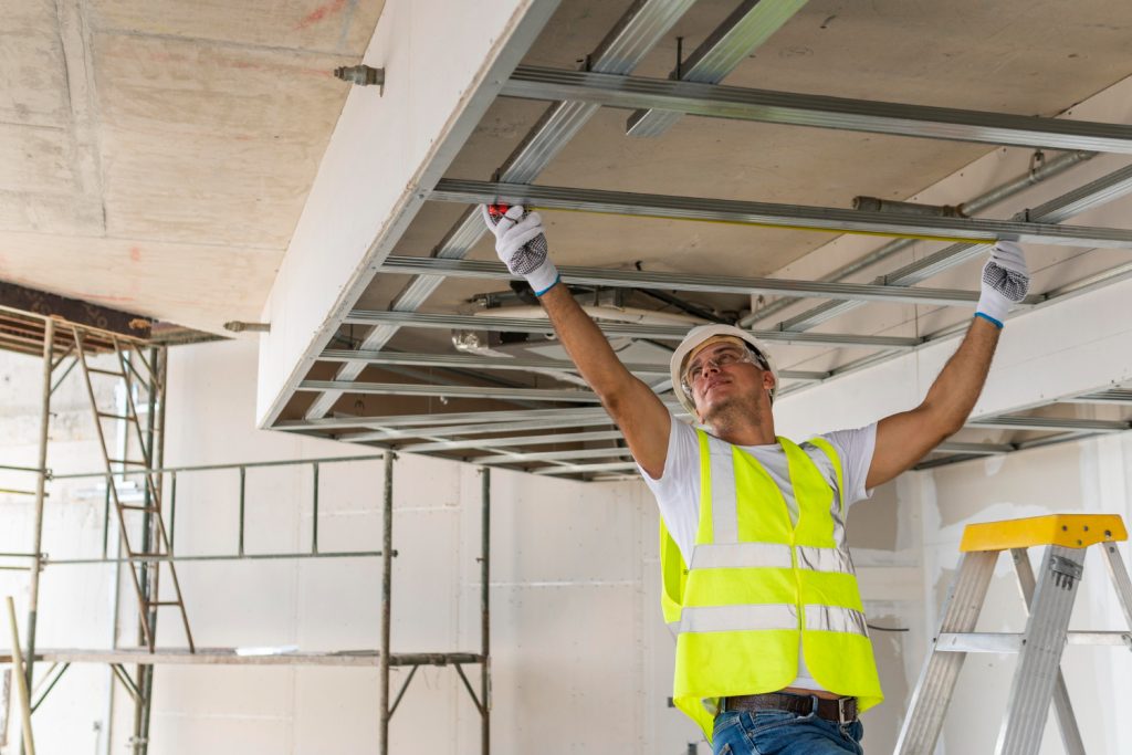 reduce energy consumption by insulating commercial buildings