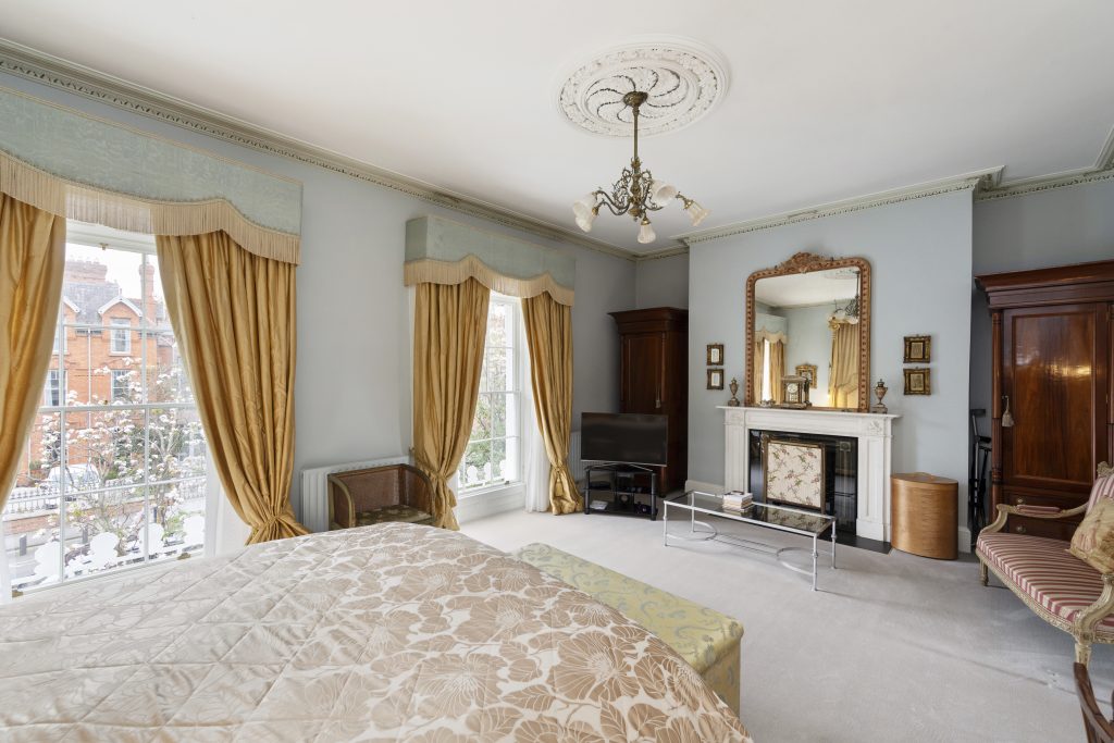 2 Harcourt Terrace, Dublin 2