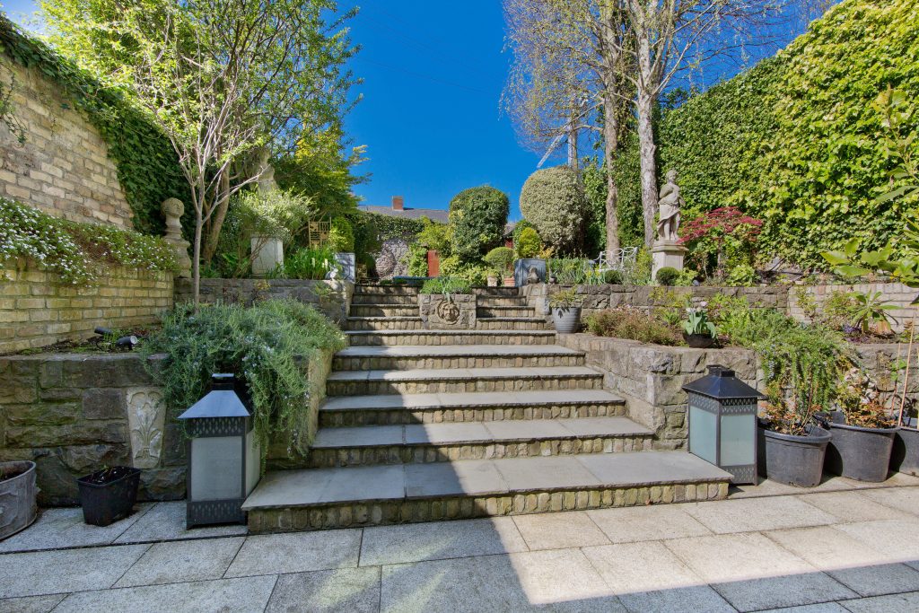 2 Harcourt Terrace, Dublin 2