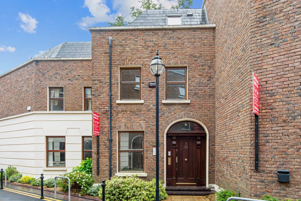 for sale at 7 Windsor Place, Pembroke Street Lower, Dublin 2, D02 XA02