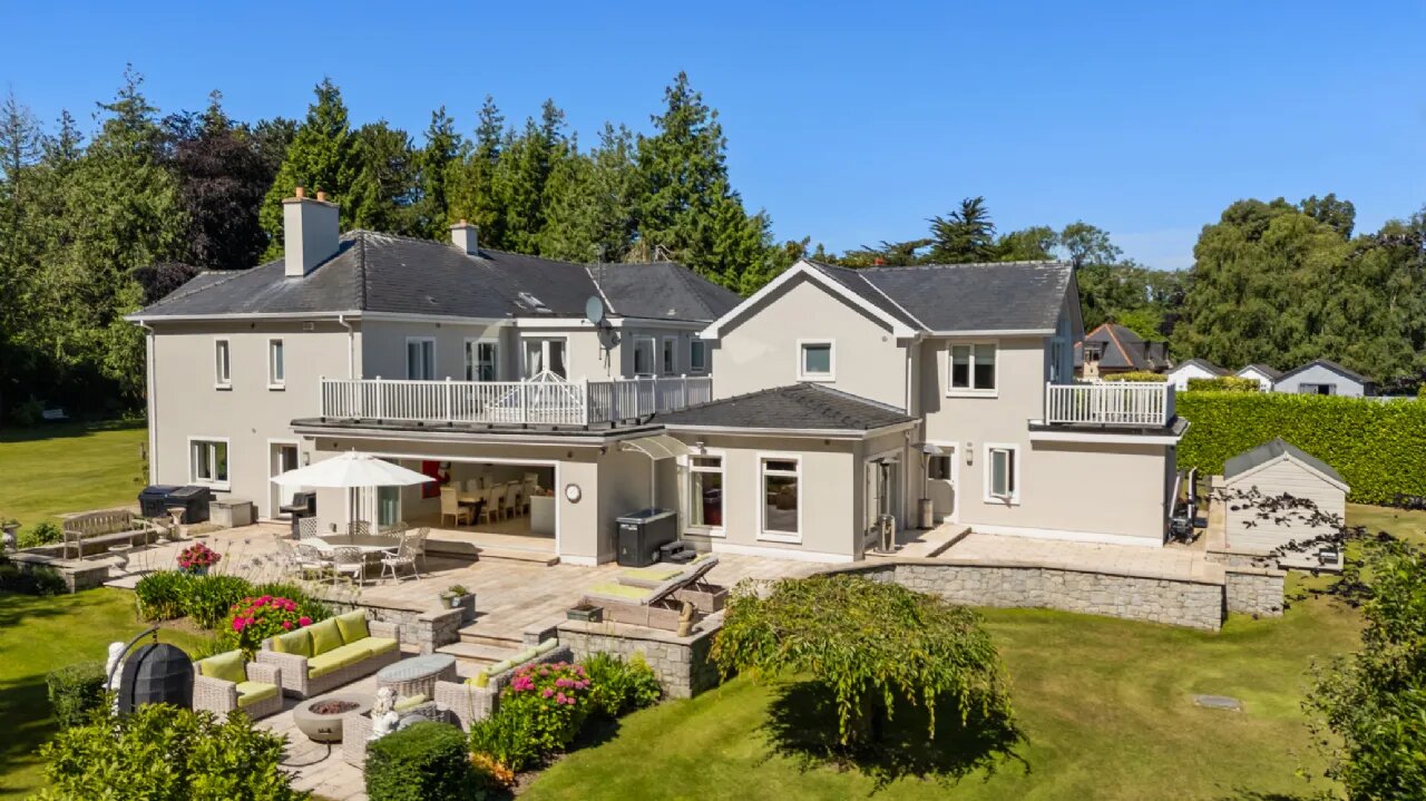 Hazeldene, Falls Road, Shankill, Dublin 18, D18 W3C2
