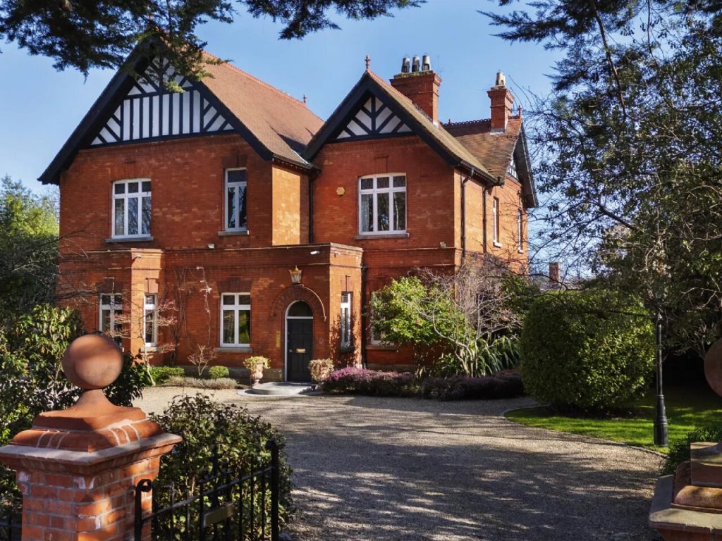 Melfort, 19 Shrewsbury Road, Ballsbridge, Dublin 4, D04 T0H7
