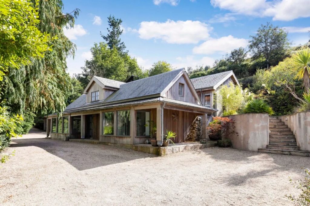 for sale at Rowan Lodge, Kilcashel, Avoca, Co Wicklow, Y14 RR24